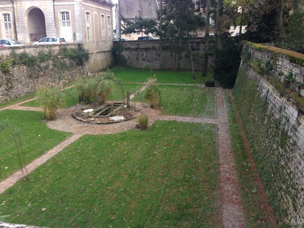 Hotel La Capitainerie Châteauneuf-sur-Loire エクステリア 写真