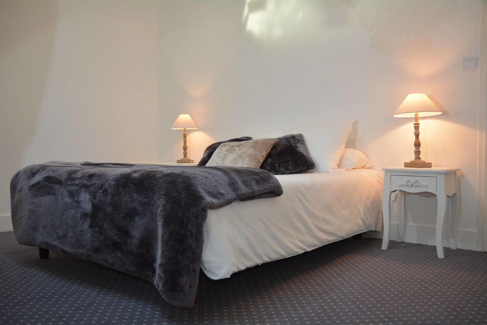 Hotel La Capitainerie Châteauneuf-sur-Loire エクステリア 写真
