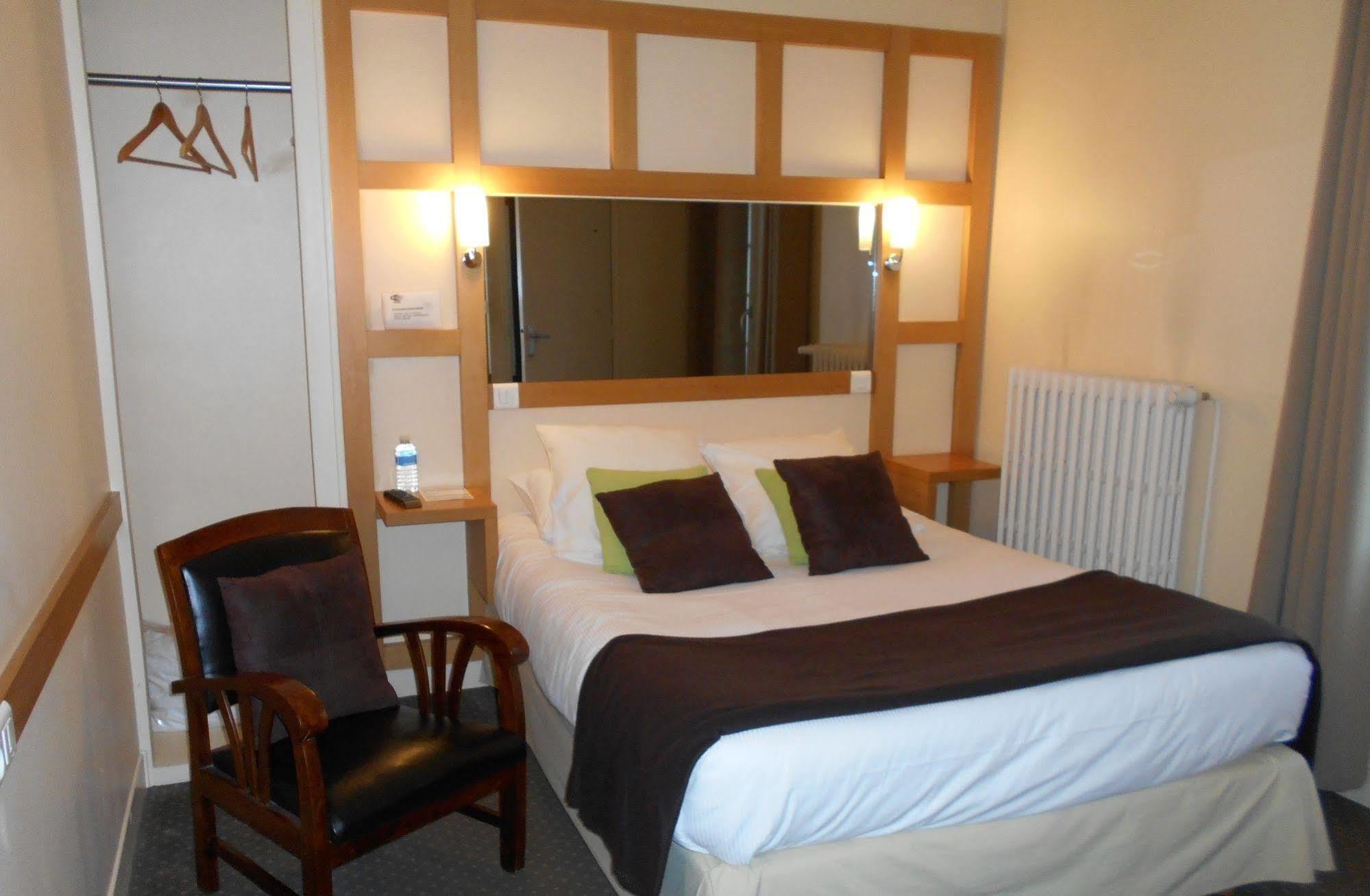 Hotel La Capitainerie Châteauneuf-sur-Loire エクステリア 写真